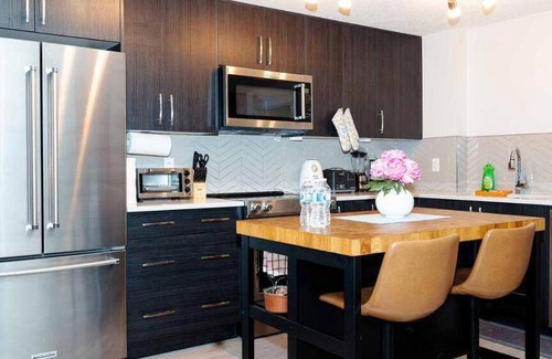 Cranston Apartment | 1080 m² Apartment ∙ 3 bedrooms ∙ 8 guests