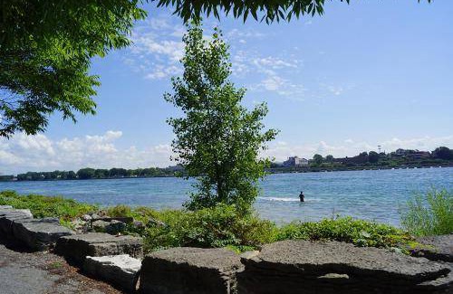 Fort Erie Bed & Breakfast | 11 m² Bed and breakfast ∙ 2 guests