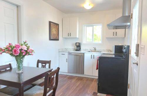 Southeast Kelowna Bed & Breakfast | 110 m² Bed and breakfast ∙ 2 bedrooms ∙ 4 guests
