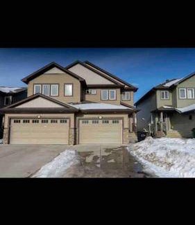 Southwest Edmonton Villa | 125 m² Villa ∙ 4 bedrooms ∙ 8 guests