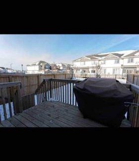 Southwest Edmonton Villa | 125 m² Villa ∙ 4 bedrooms ∙ 8 guests