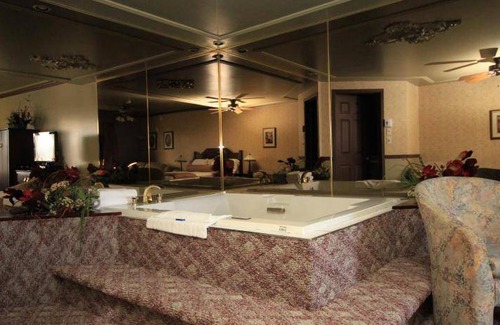 Bonaventure Hotel | 13 m² Motel ∙ 4 guests