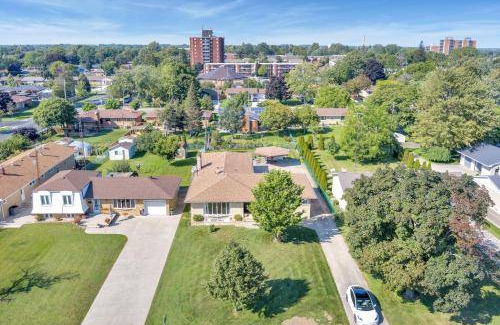 Leamington Apartment | 130 m² Apartment ∙ 3 bedrooms ∙ 6 guests