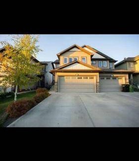 Southwest Edmonton Villa | 135 m² Villa ∙ 4 bedrooms ∙ 8 guests