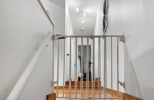 Cabbagetown South Apartment | 139 m² Apartment ∙ 3 bedrooms ∙ 6 guests