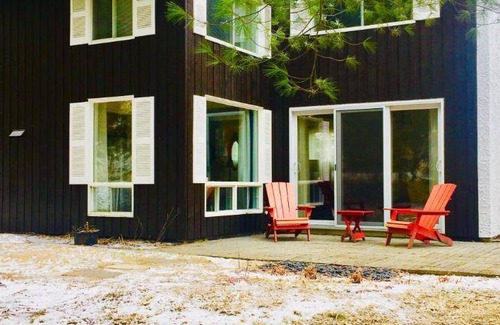 Orford Ski Chalet | 1400 m² Chalet ∙ 3 bedrooms ∙ 8 guests