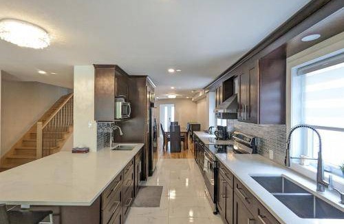Fabreville Bed & Breakfast | 167 m² Bed and breakfast ∙ 8 guests