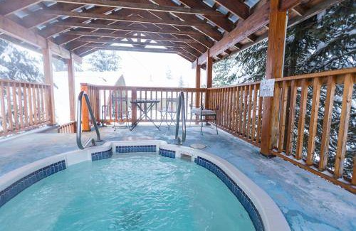 Rossland House | 17 m² Motel ∙ 6 bedrooms ∙ 12 guests