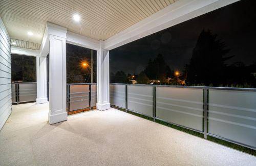 Surrey Bed & Breakfast | 180 m² Bed and breakfast ∙ 2 guests