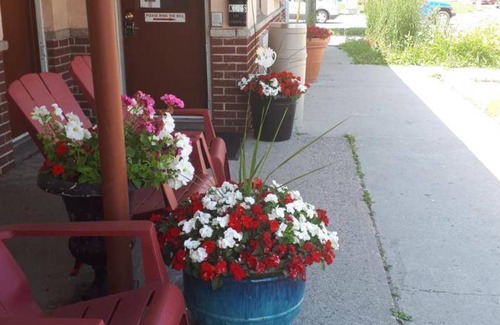 Bowmanville Hotel | 19 m² Motel ∙ 4 guests