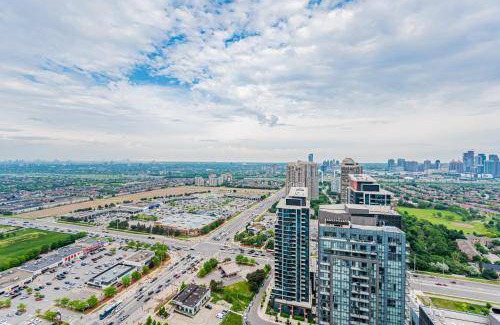 Hurontario Apartment | 193 m² Apartment ∙ 3 bedrooms ∙ 8 guests