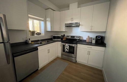 Regional District of Nanaimo House | 1BR Legal Suite near Brannen Lake, North Nanaimo