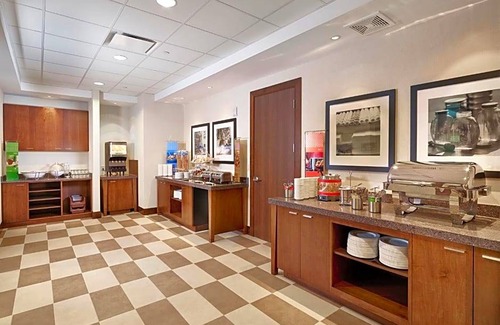 Downtown Halifax Hotel | 2-Star Hotel ∙ Hampton Inn by Hilton Halifax Downtown