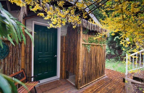 Madeira Park Bed & Breakfast | 204 m² Bed and breakfast ∙ 2 bedrooms ∙ 8 guests