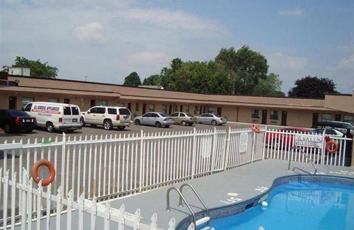 Niagara Falls Hotel | 21 m² Motel ∙ 4 guests