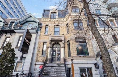 Downtown Montreal Apartment | 225 m² Serviced apartment ∙ 3 bedrooms ∙ 12 guests