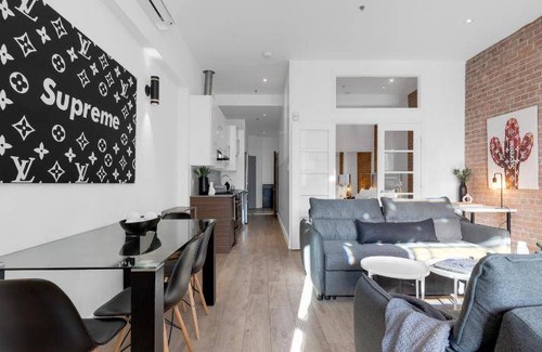 Downtown Montreal Apartment | 225 m² Serviced apartment ∙ 3 bedrooms ∙ 12 guests