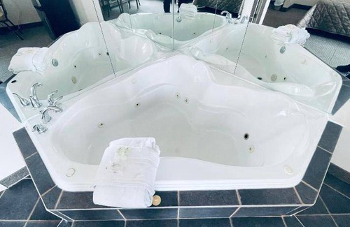 Brossard Hotel | 23 m² Motel ∙ 10 guests