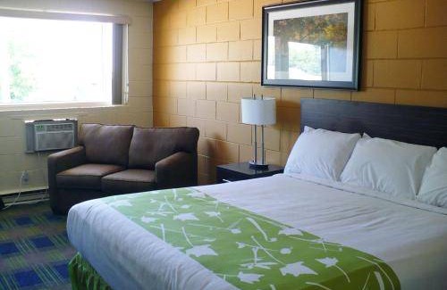 Portage La Prairie House | 26 m² Motel ∙ 4 guests