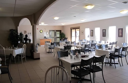 Lacombe Hotel | 26 m² Motel ∙ 5 guests