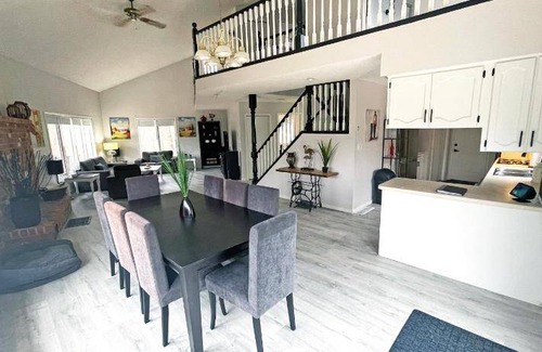Cayuga House | 279 m² House ∙ 4 bedrooms ∙ 12 guests