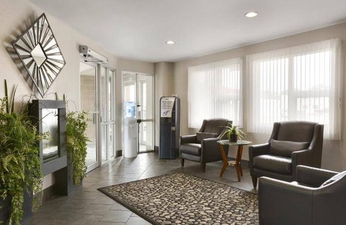 Saskatoon Downtown Hotel | 28 m² Motel ∙ 6 guests