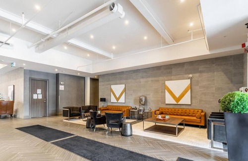 Kirkendall North Apartment | 2BR 2 Storey Loft Free Parking Gym 3