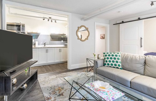Hamilton Apartment | 2BR Apartment - Near Downtown