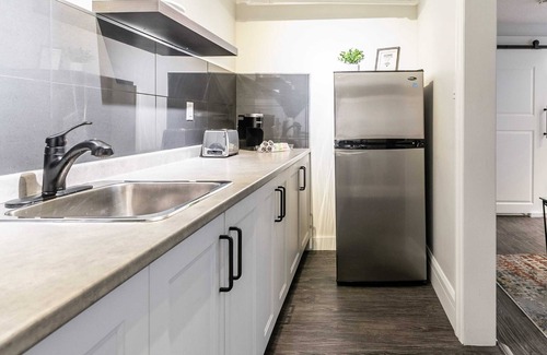 Hamilton Apartment | 2BR Apartment - Near Downtown