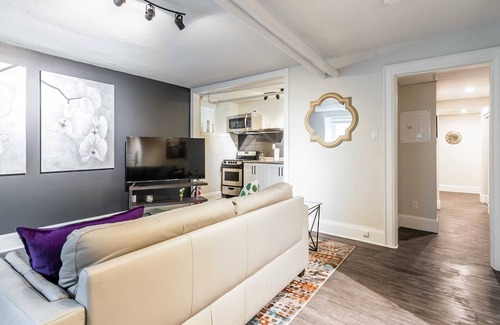 Hamilton Apartment | 2BR Apartment - Near Downtown