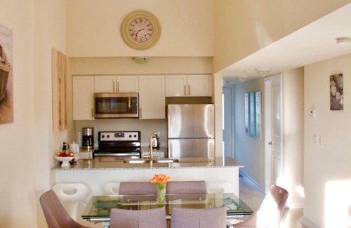 Collingwood Condo | 3 BEDROOM WATERFRONT BLUE MOUNTAIN LOFT, HEATED POOL