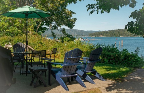 Sooke House | 3 month summer-fall booking, Waterfront - 3 bedrooms, 2 full bathrooms, sleeps 6