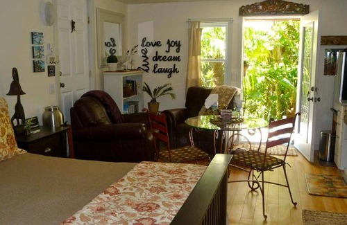 Salt Spring Island Bed & Breakfast | 30 m² Bed and breakfast ∙ 2 guests