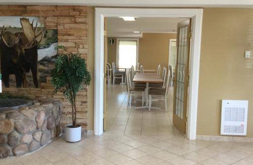 Grande Prairie Hotel | 30 m² Motel ∙ 4 guests