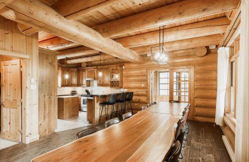 Mille-Isles Ski Chalet | 301 m² Chalet ∙ 4 bedrooms ∙ 9 guests