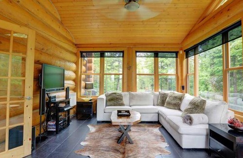 Fiddler Lake Resort Ski Chalet | 301 m² Chalet ∙ 5 bedrooms ∙ 18 guests