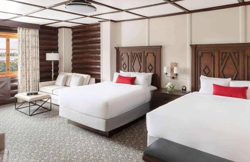 Papineau Regional County Municipality Hotel | 32 m² Hotel ∙ 127 guests