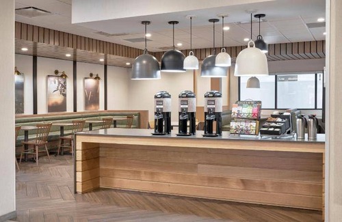 Okanagan-Similkameen Hotel | 33 m² Hotel ∙ 127 guests