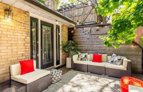 Garden District Bed & Breakfast | 35 m² Bed and breakfast ∙ 3 guests