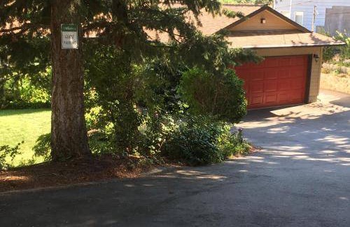 Central Okanagan Bed & Breakfast | 35 m² Bed and breakfast ∙ 2 guests