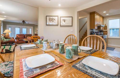 Port Alberni Bed & Breakfast | 35 m² Bed and breakfast ∙ 4 guests