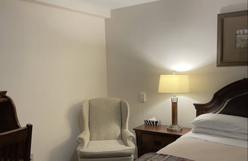 Portage La Prairie Hotel | 35 m² Motel ∙ 5 guests