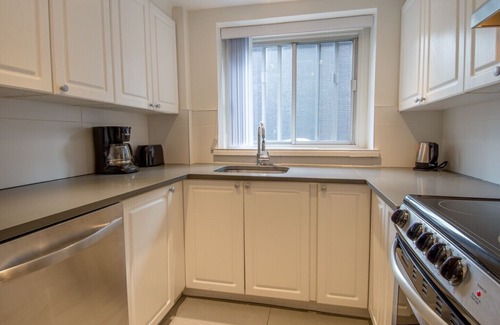 Downtown Montreal Condo | #36-3435 · Spacious Apartment in City Centre 99 Walk Score in Montreal