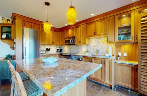 Blackcomb House | 3BR | Blackcomb Greens | King Bed | Wood Burning Fireplace | Private Patio w/BBQ | Mountain Views