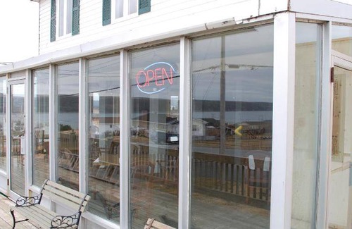 Trepassey Hotel | 46 m² Motel ∙ 6 guests