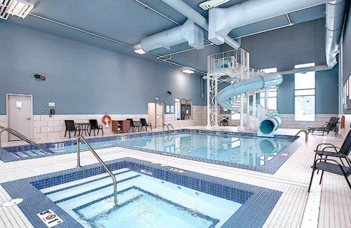 Calgary Hotel | 47 m² Hotel ∙ 127 guests