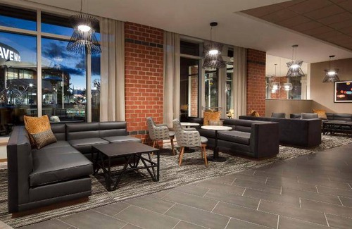 Moncton Hotel | 49 m² Hotel ∙ 127 guests