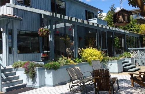 Sooke Bed & Breakfast | 51 m² Bed and breakfast ∙ 2 bedrooms ∙ 4 guests