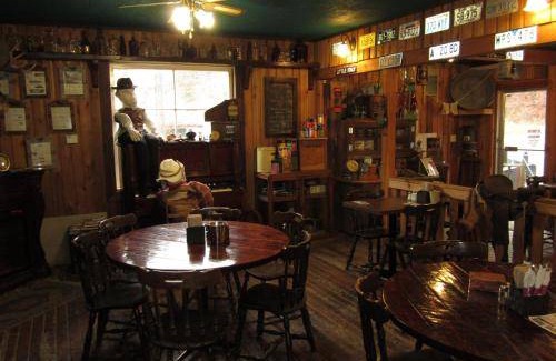 Boston Bar House | 56 m² Motel ∙ 2 guests