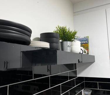 Southwest Edmonton Apartment | 591 m² Apartment ∙ 2 bedrooms ∙ 4 guests